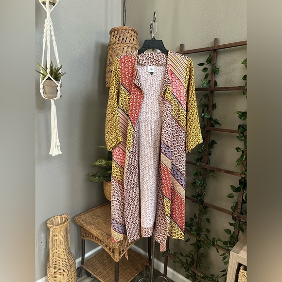 CAbi Poet Jacket #5664 Pockets belt Tie boho Mixed Media Patchwork Robe - Picture 5 of 10